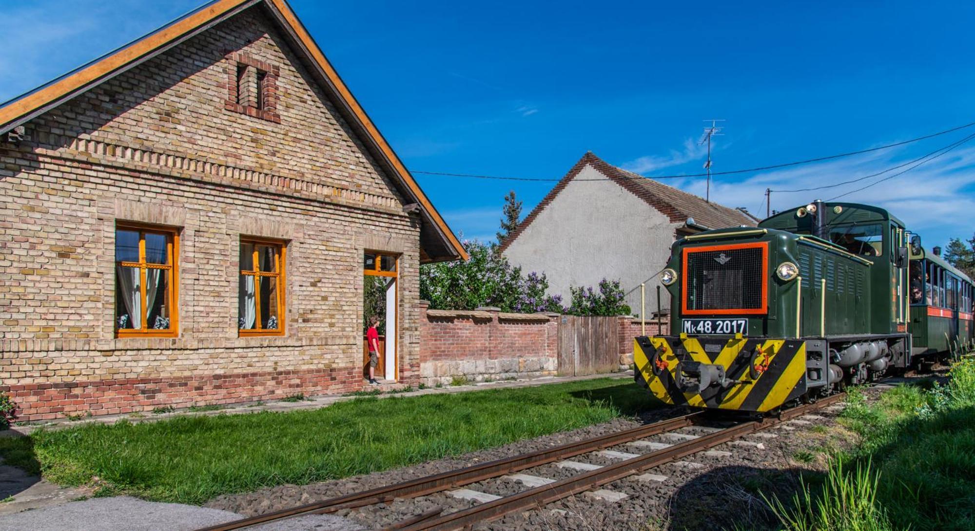 Minifaktura Loft Apartman & Reggelizo Es Etelbar Szokolya Exterior foto